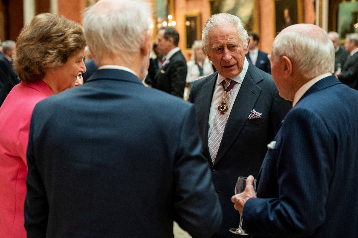 King Charles (met medaille)