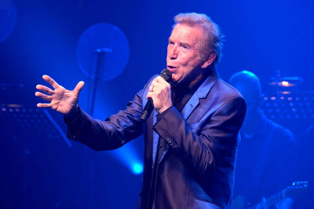 Will Tura zingt