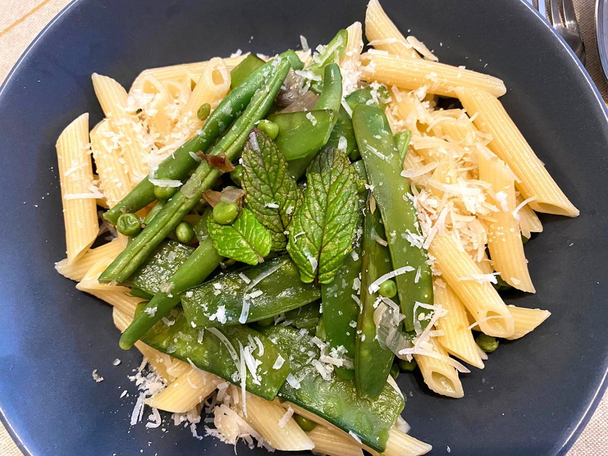 pasta met boontjes en munt