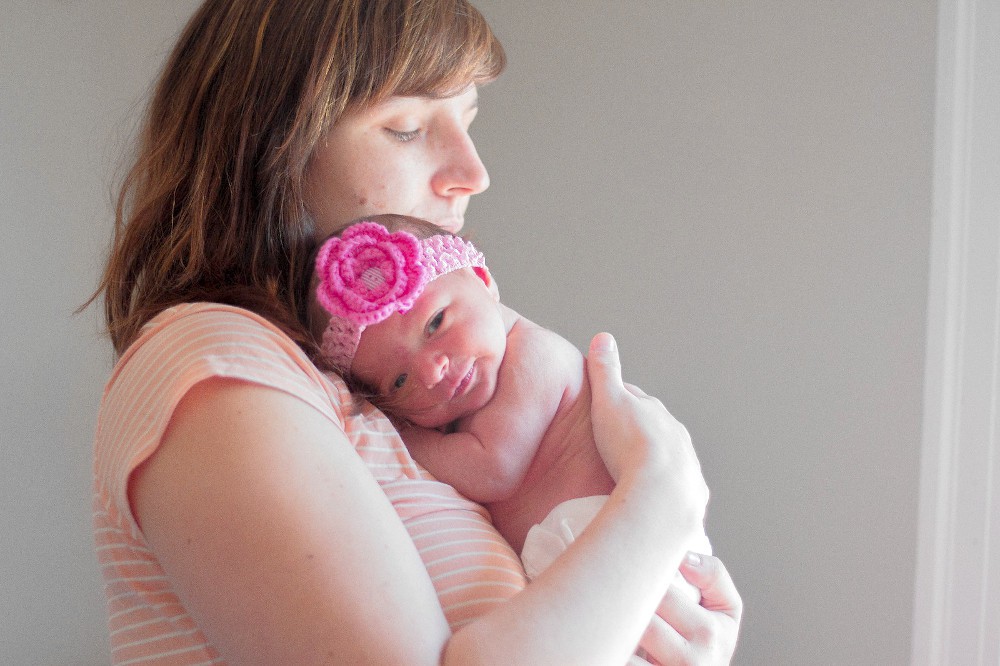 Moeder met pasgeboren baby