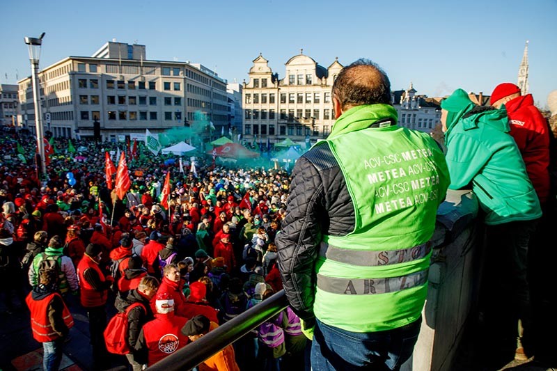 staking