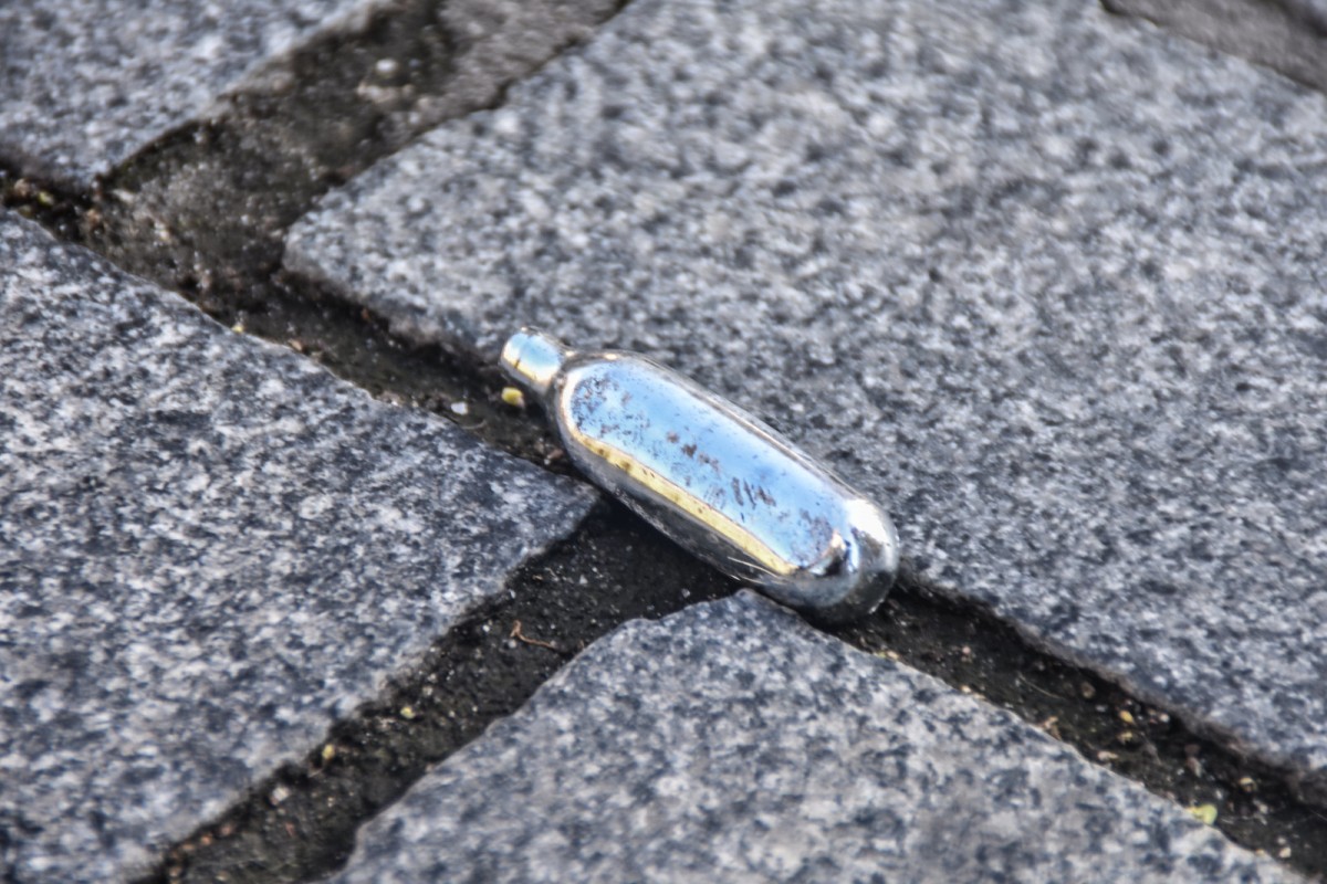 een patroon van lachgas