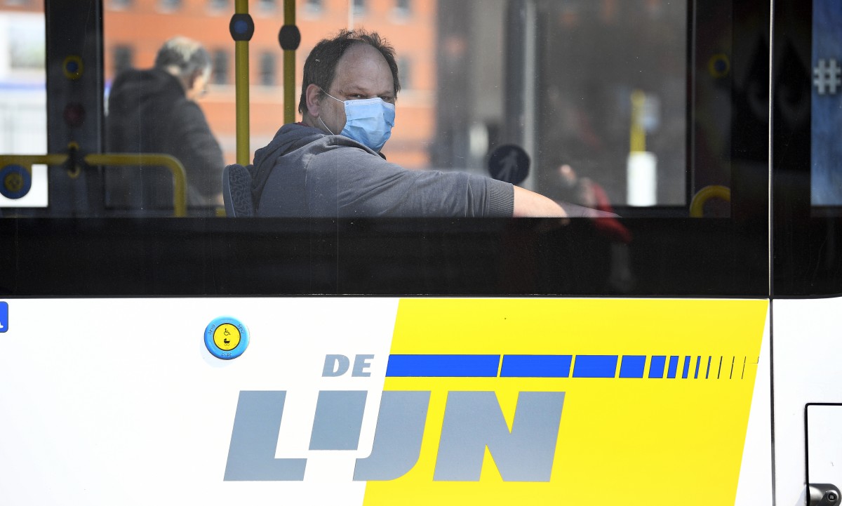 Mondmaskers worden verplicht op de bus