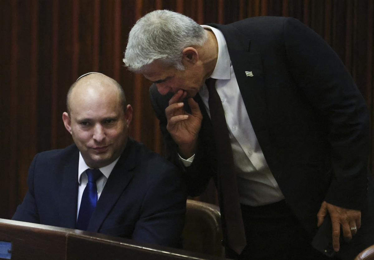 Naftali Bennett (links) en Yair Lapid (rechts)