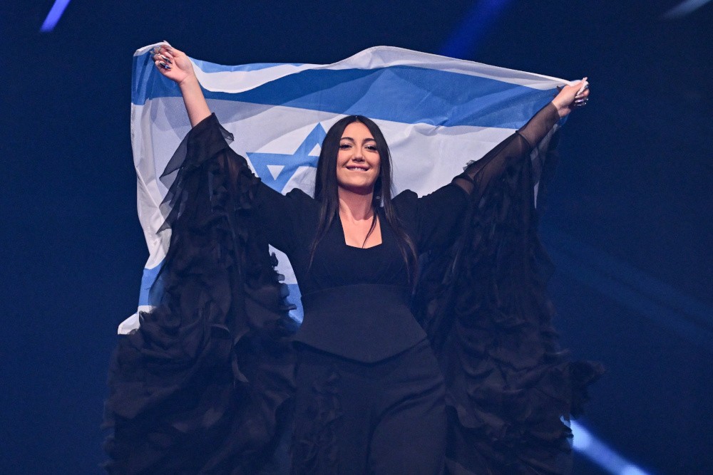 de Israëlische zangeres Yuval Raphael in mei 2025