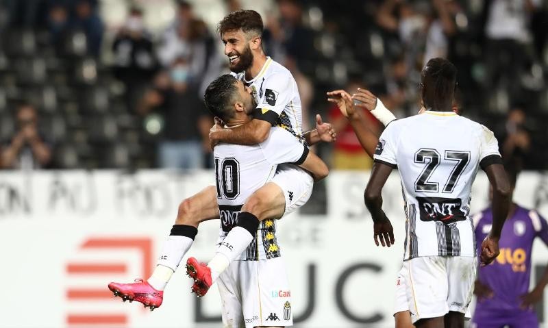 Twee spelers van Sporting Charleroi