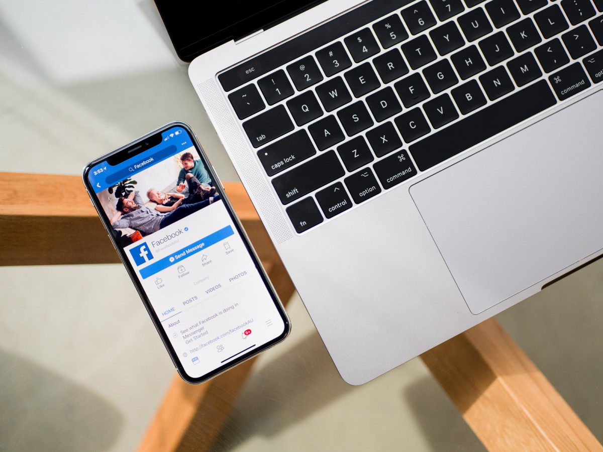 Smartphone met Facebook